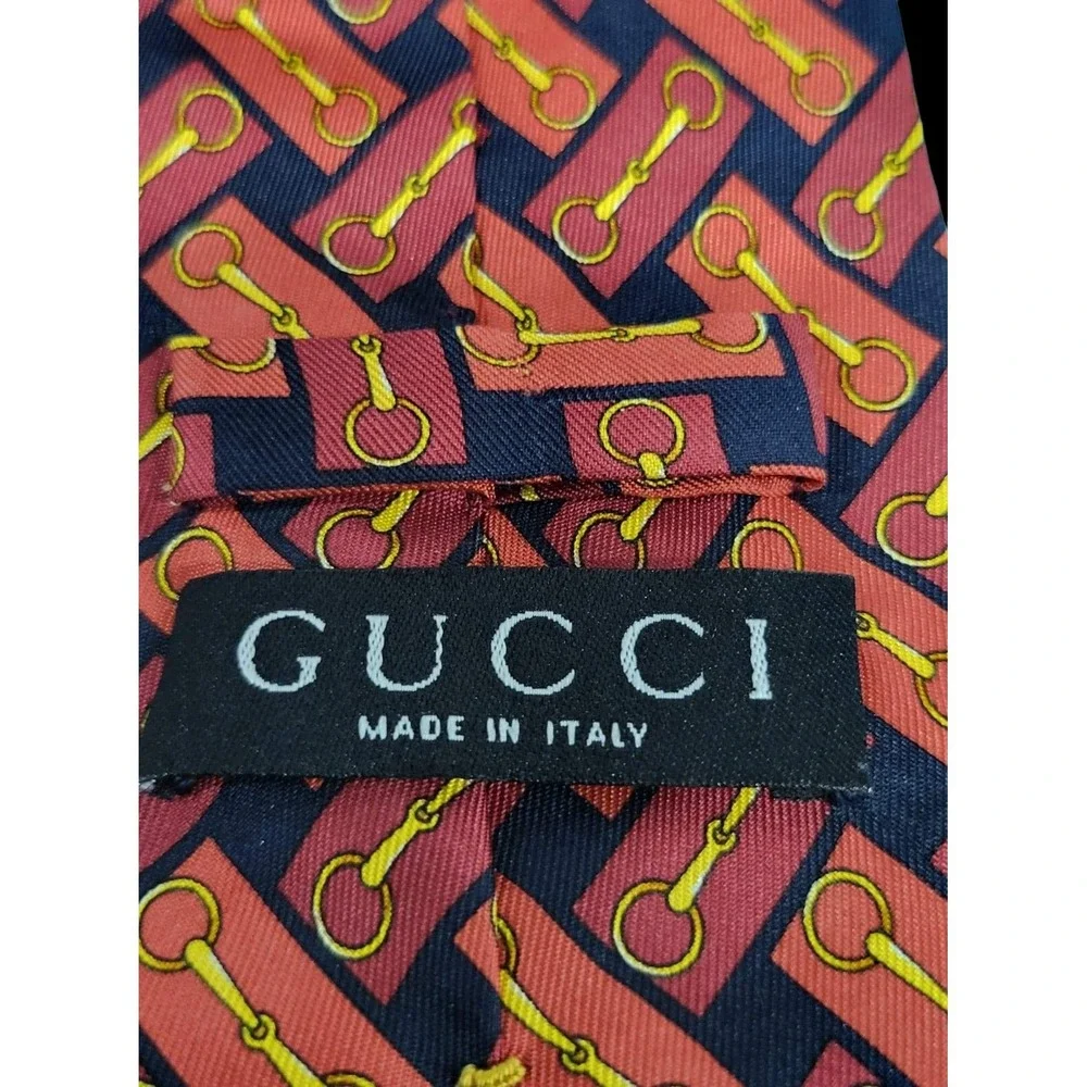 Authentic Gucci 100% Silk Made in Italy Tie